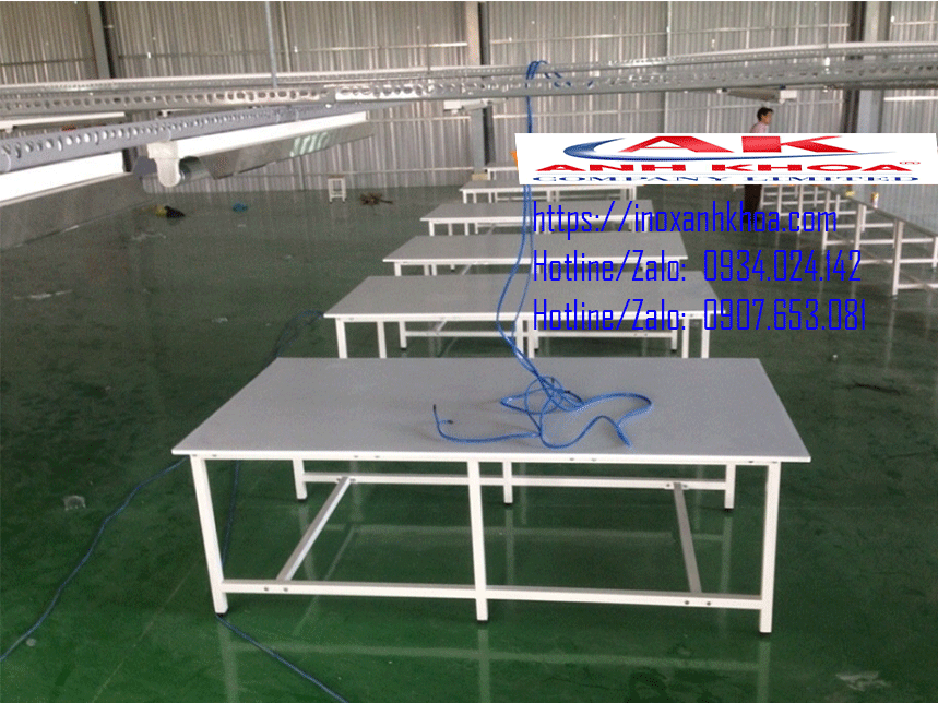BÀN THAO TÁC CÔNG NGHIỆP
