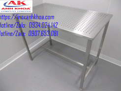 BÀN THAO TÁC INOX ĐỘT LỖ